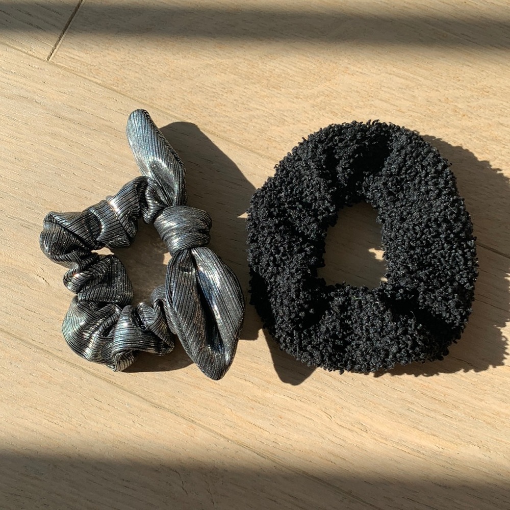 FREE PEOPLE Scrunchies